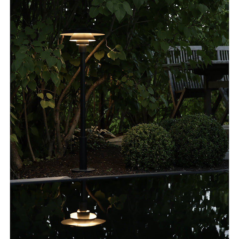 Louis Poulsen PH 3-2½ Bollard Floor Light